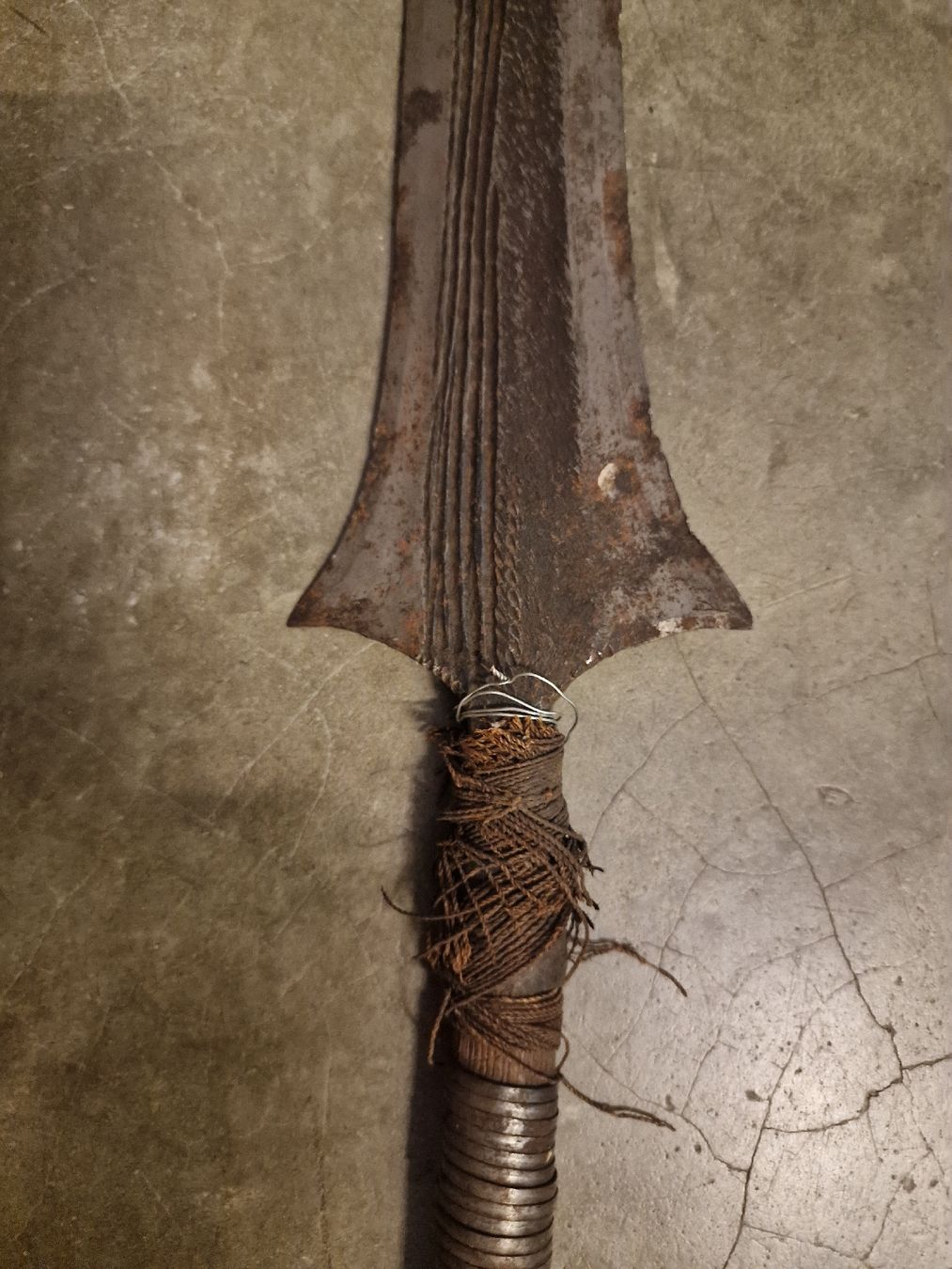 Tous les outils: Ancienne lance  – D'occasion à La Chaux-de-Fonds par Ric_m628