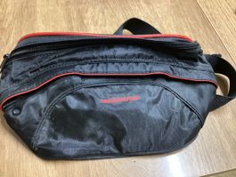 Bauchtasche schwarz/rot Markenlos Grösse verstellbar 