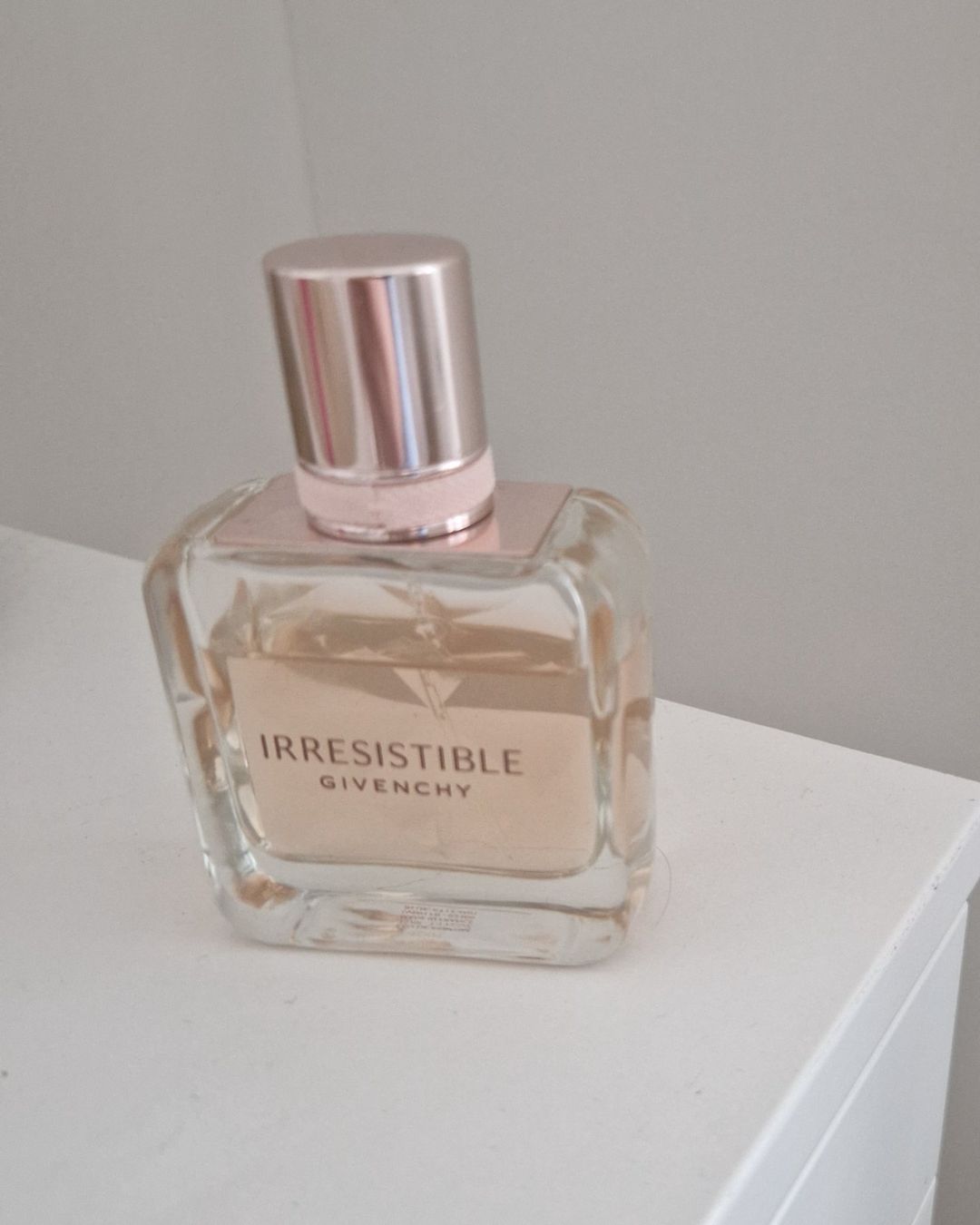 Givenchy Parfums & Eau de Toilette: Givenchy irresistible 35ml edp – D'occasion à Horgen par blumen31