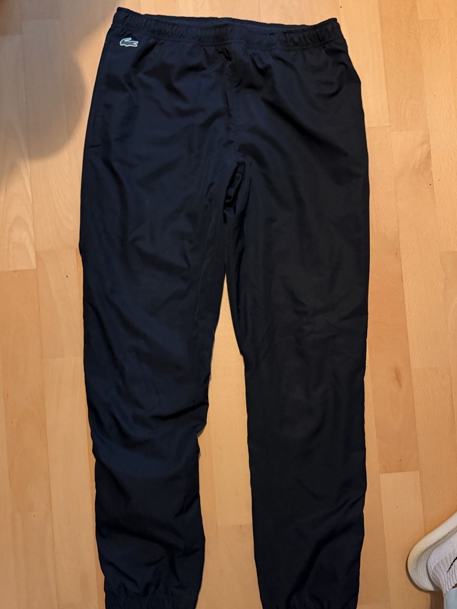 Lacoste Pantaloni: Lacoste Regenhose M – Usato da Zürich venduto da Bonez_9