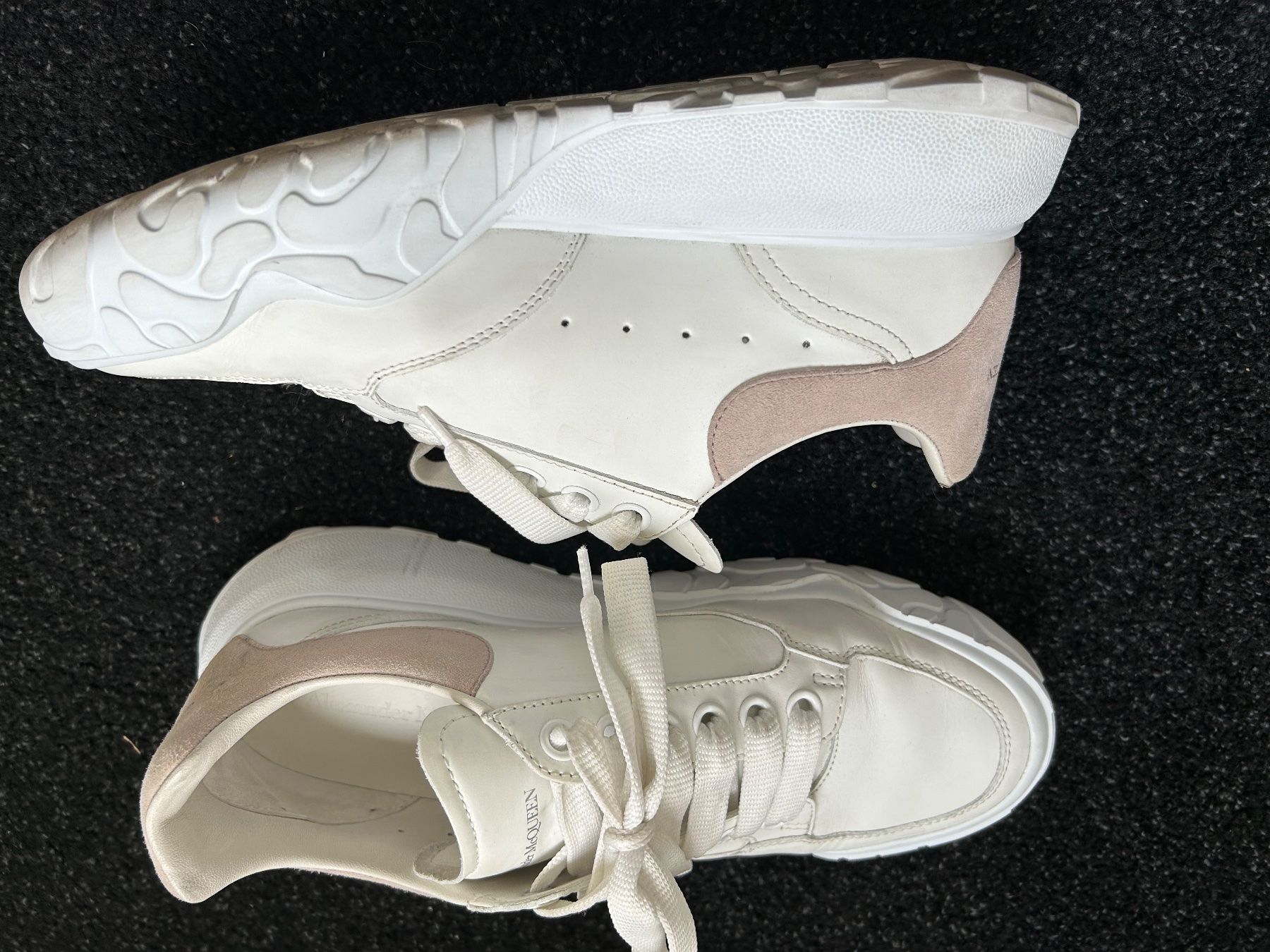Alexander Mcqueen Scarpe da donna: Alexander McQueen Sneaker weiss, Grösse 39, neuwertig – Usato da Allschwil venduto da Stini 3