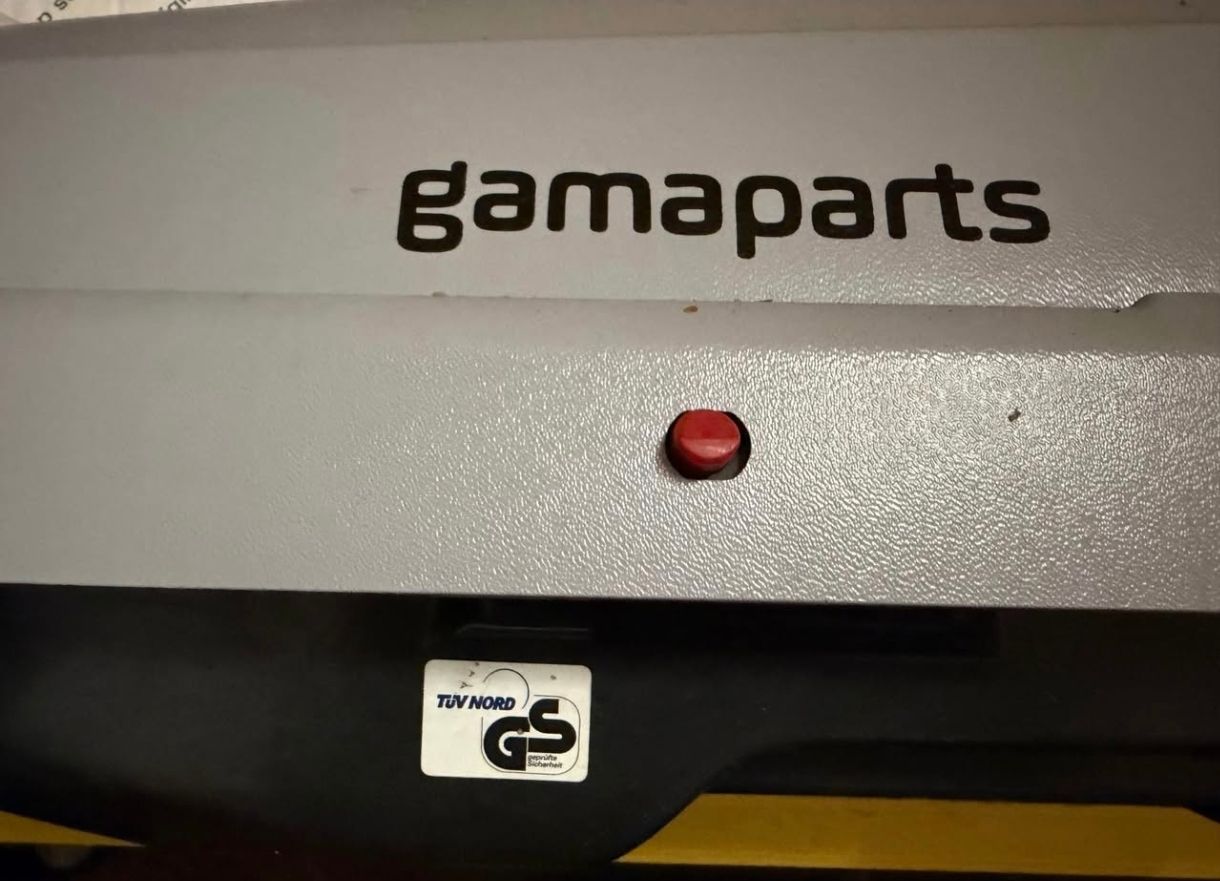 Gamaparts Box da tetto: Gamaparts Auto Dachbox mit Träger – Usato da Gossau SG venduto da honeybeauty 1