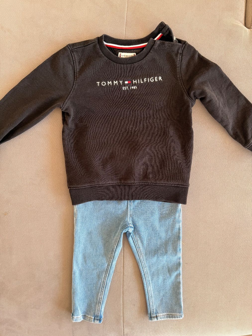 Tommy Hilfiger Maglioni & Felpe: Tommy Hilfiger Pullover 92 kinder – Usato da Beringen venduto da wik_9xdy 2