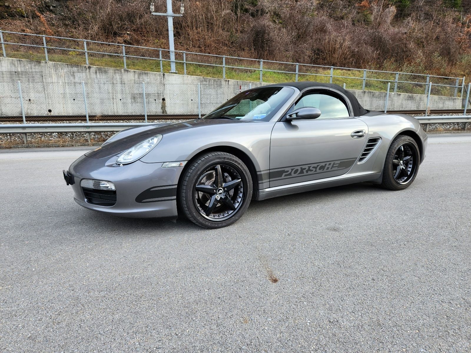 Porsche Automobili: Porsche Boxter 2.7 eventuell Tausch – Usato da Glis venduto da Jennessa