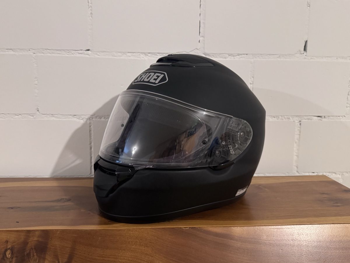 Shoei Caschi & visiere: Motorradhelm SHOEI – Usato da St. Gallen venduto da syna_99
