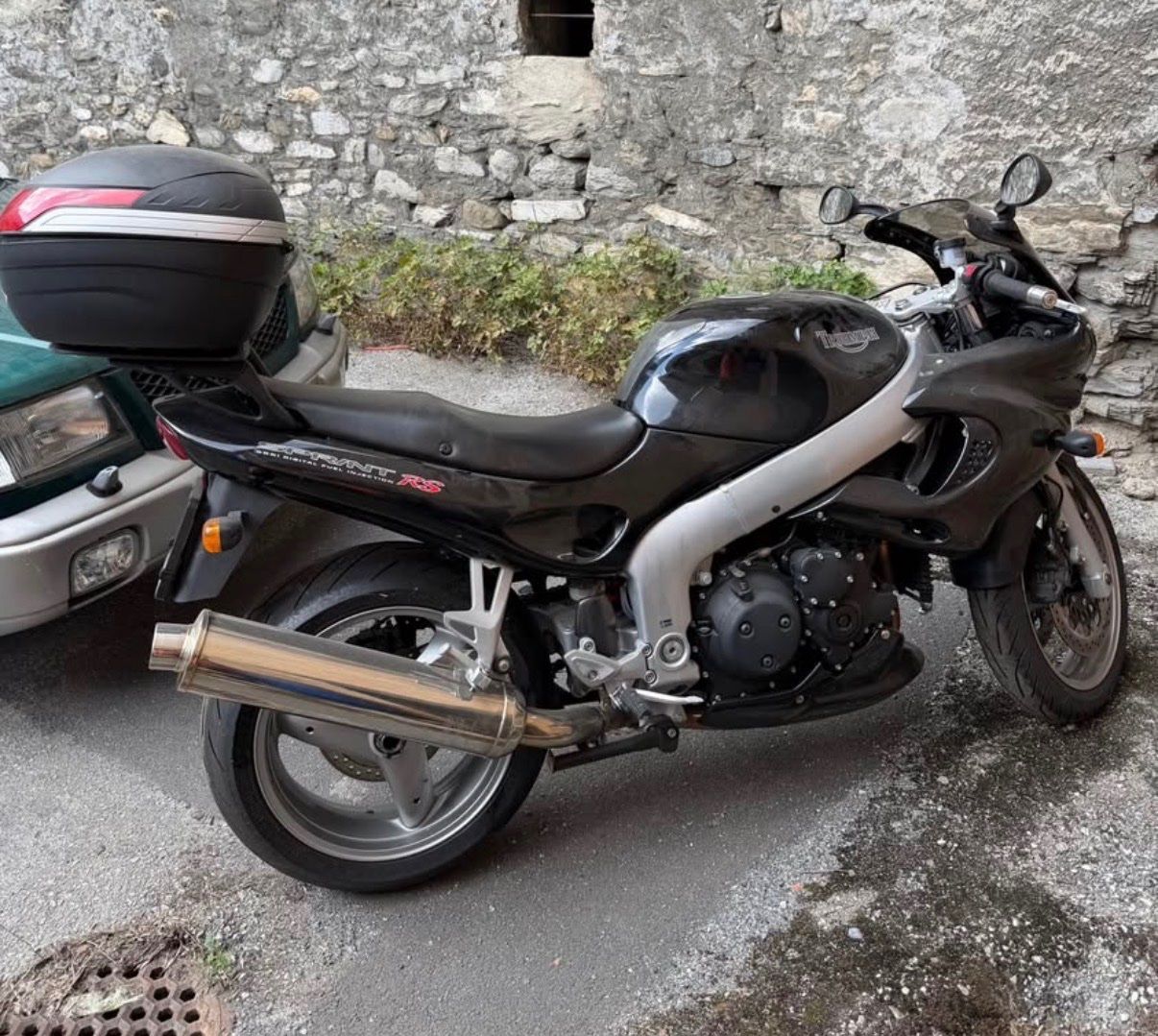 Triumph Touring: Moto Triumph Sprint RS avec top-case – Usato da Martigny venduto da nur_htx8 1