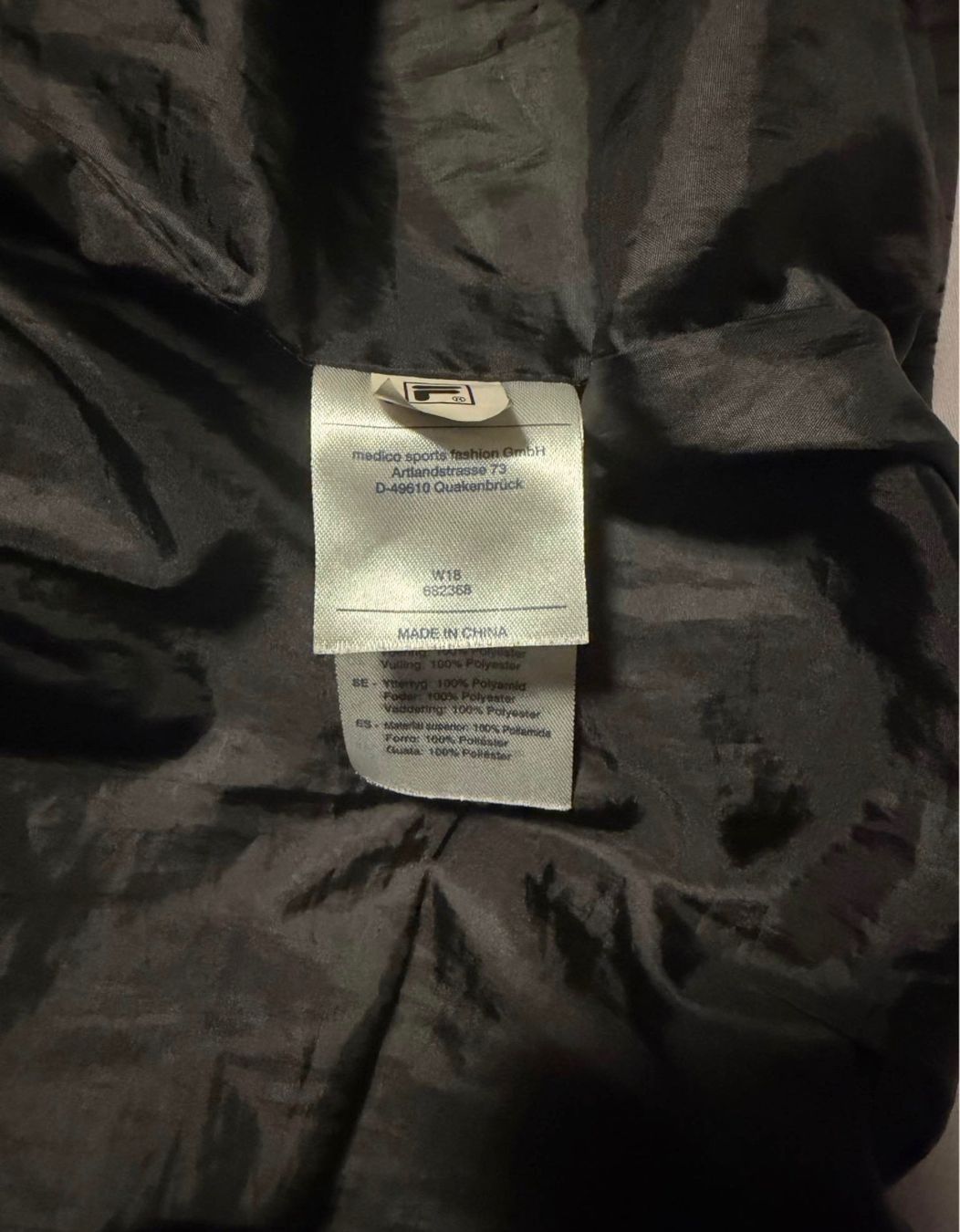 Fila Giacche: Fila Jacke Grösse M – Usato da Holderbank AG venduto da Teech2610 2