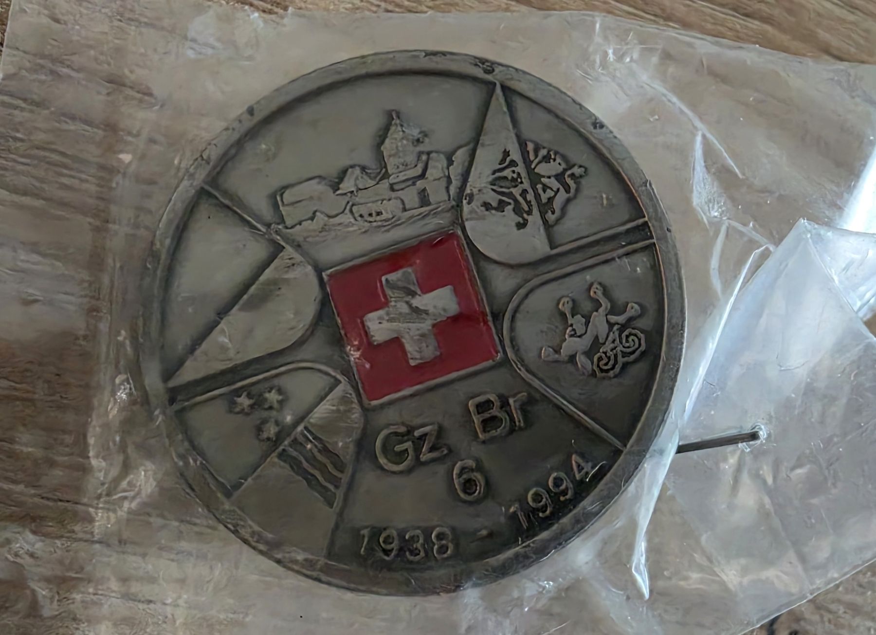 Spille & Fermagli: Pins Militär – Usato da Burgdorf venduto da Photofan58 1