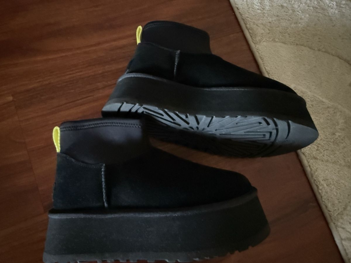 Ugg Damenschuhe: Ugg Grösse 37 – Neu (gemäss Beschreibung) aus Luzern von chevy7779
