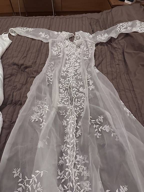 Kleider: Robe de mariée – Gebraucht aus Plan-les-Ouates von emma1981 3