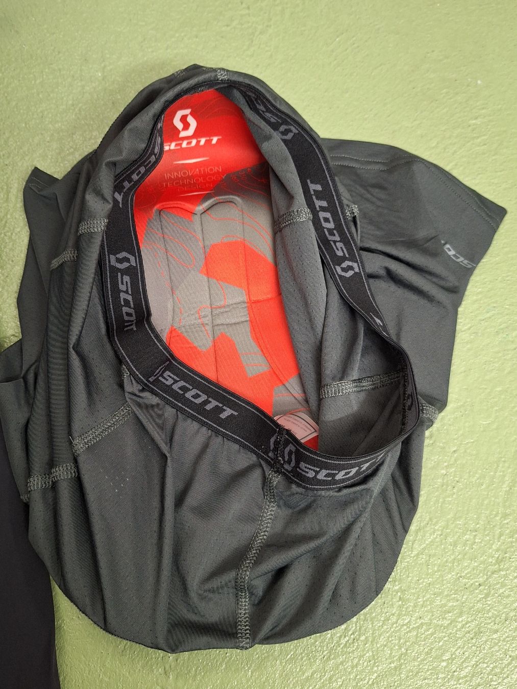 Scott Pantaloni: Scott Bikehose Gr.M – Nuovo (secondo la descrizione) da Niederglatt ZH venduto da Bobsli 2