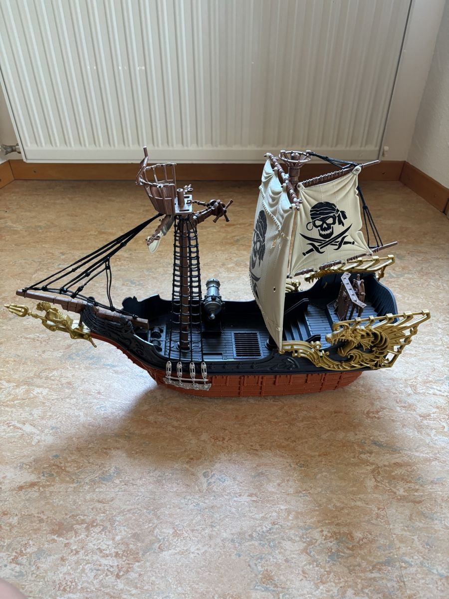 Spielzeuge: Spielzeug Piratenschiff – Gebraucht aus Hilfikon von Elodie1990