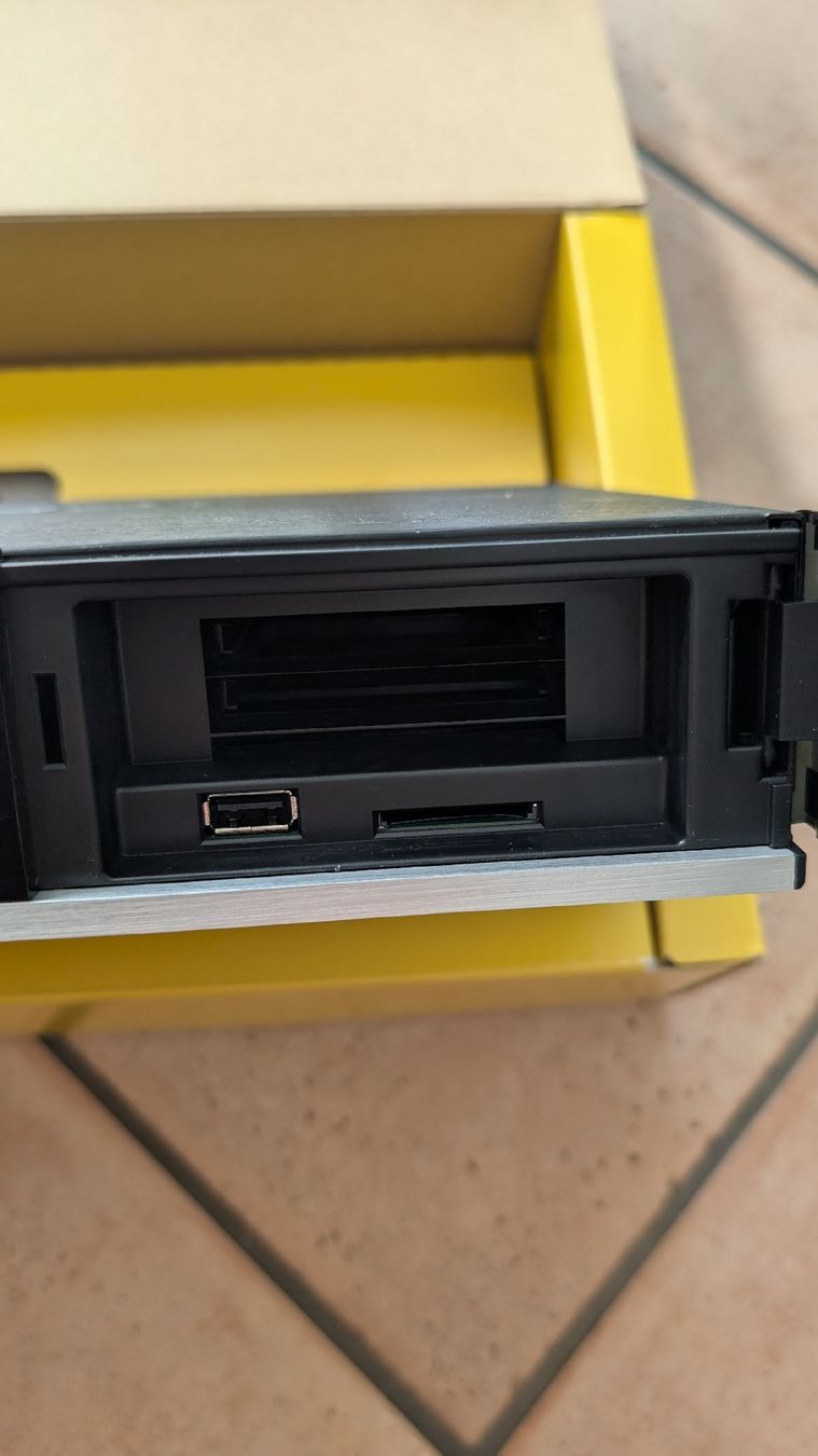 Technisat Ricevitori: TechniCorder ISIO STC HDTV-Receiver mit HDD slot – Usato da Riehen venduto da Barbecuesenf 3