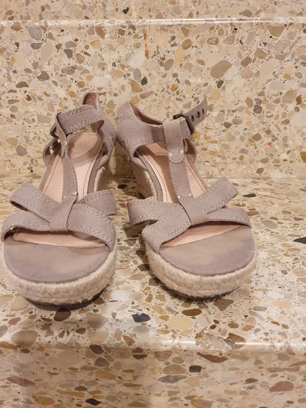 Esprit Scarpe da donna: Esprit Sommersandalen mit Keilabsatz Gr. 36 – Usato da Heinrichswil venduto da sabi2809 3