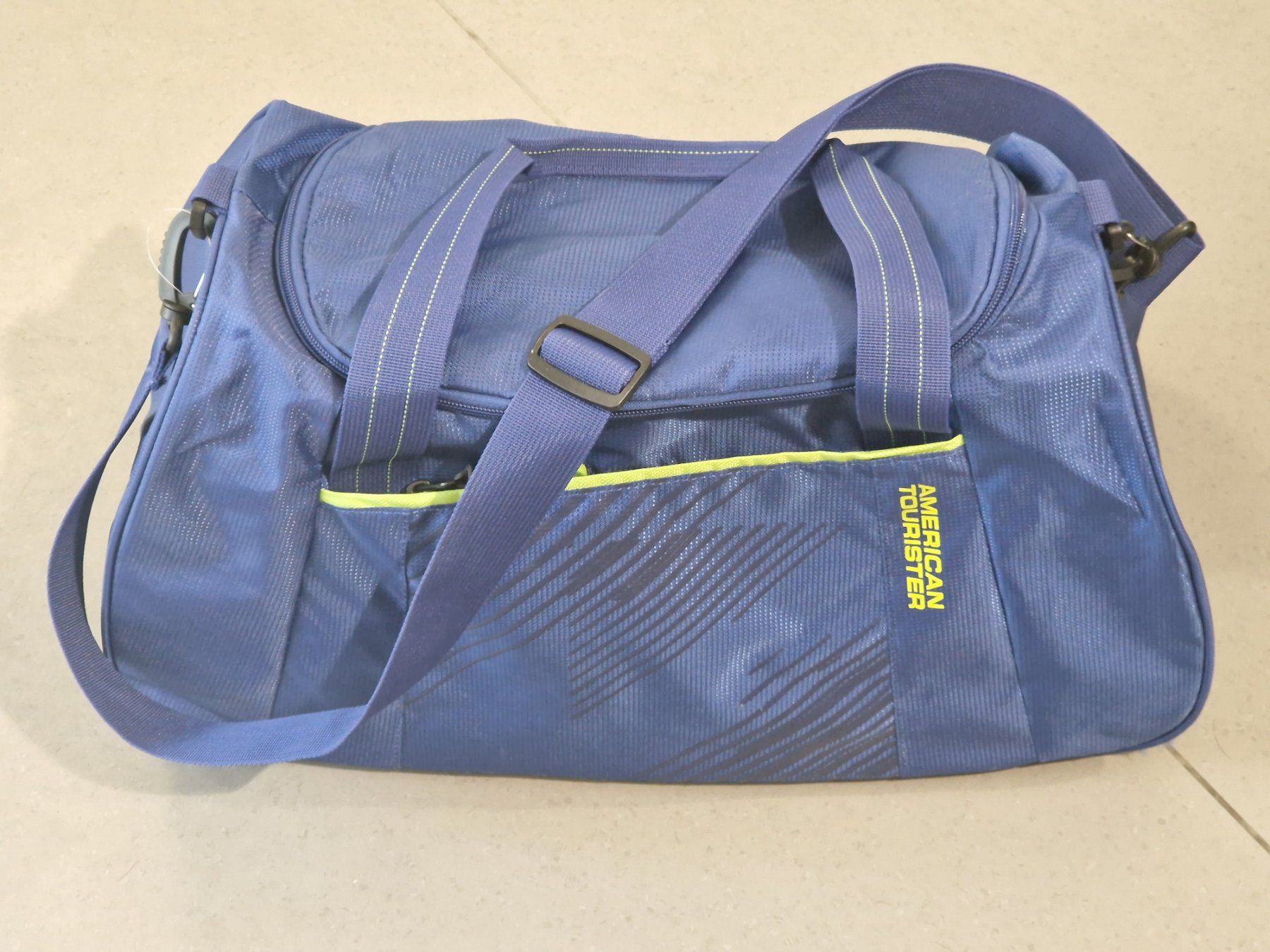 Sacs: Sport/Reisetasche – D'occasion à Zürich par New_username