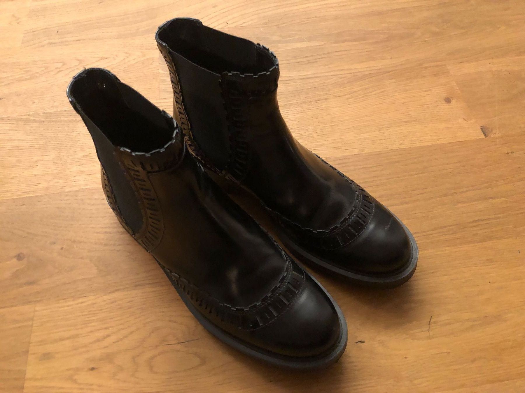 Tod'S Scarpe da donna: TOD'S Chelsea Boots – Usato da Wald ZH venduto da Silberfisch999 1