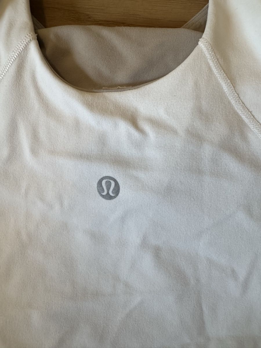 Lululemon Tops: lululemon Align™ Tank Top Gr. 4 – Neu (gemäss Beschreibung) aus Zürich von milenaxx 2