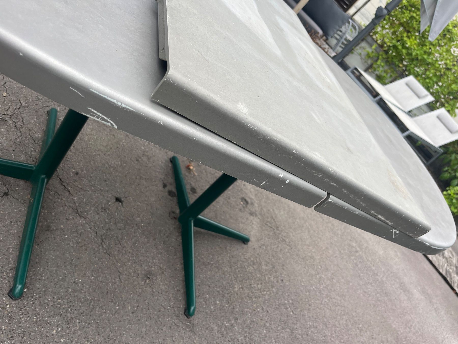 Tables: Ausziehbarer Gartentisch Oval + Stühle – D'occasion à Weinfelden par son_pyp8 3