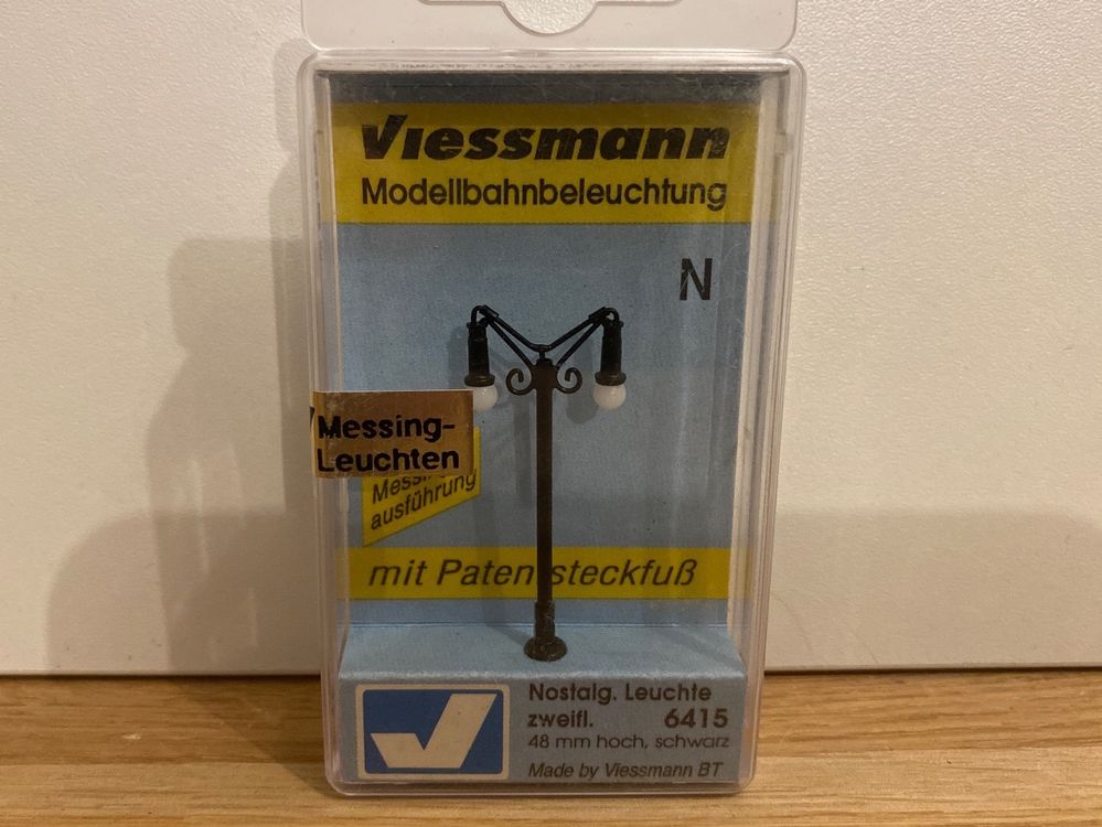 Viessmann 6041 H0 Bahnsteigleuchte – Zweiflammig Mit 2 Warmweißen LEDs, Für Modellbahn-Beleuchtung