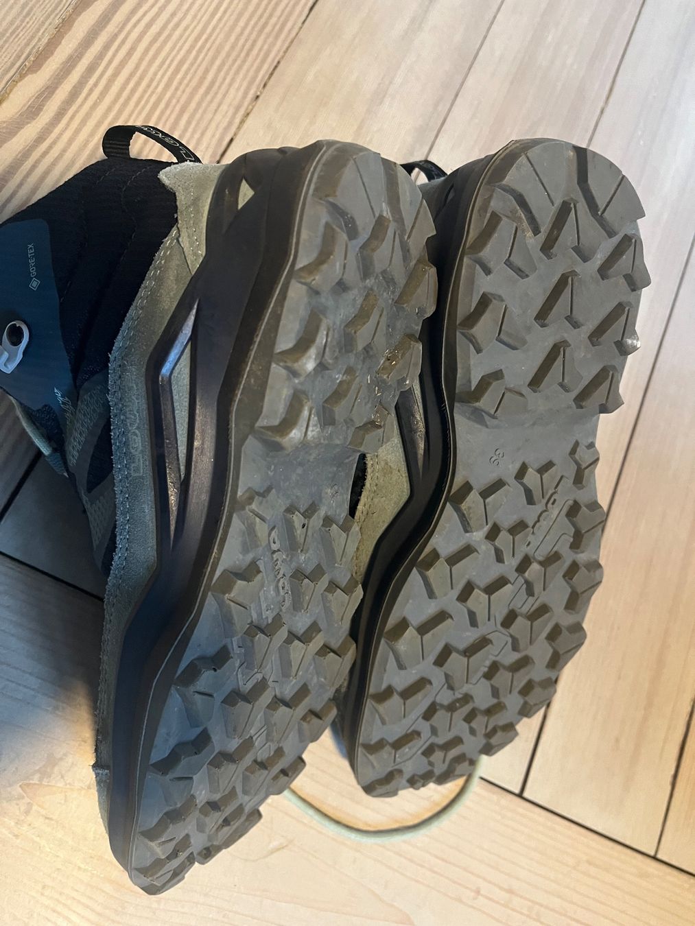 Lowa Chaussures femmes: Lowa Wanderschuhe Grösse 39 – D'occasion à Dübendorf par Elena-8600 4