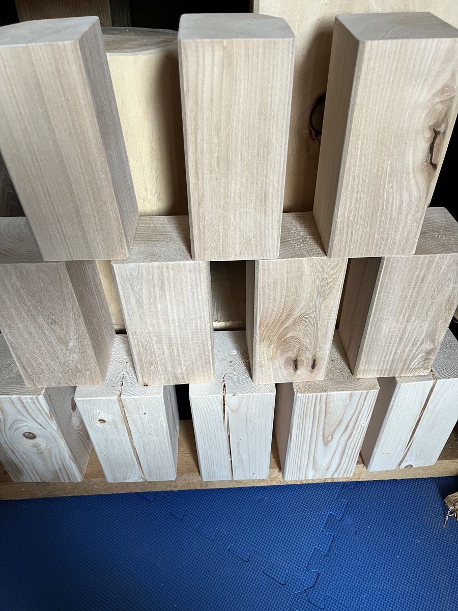 Tutte le decorazioni: Holzsaülen  – Nuovo e nell'imballaggio originale da Weissbad venduto da judd11 1