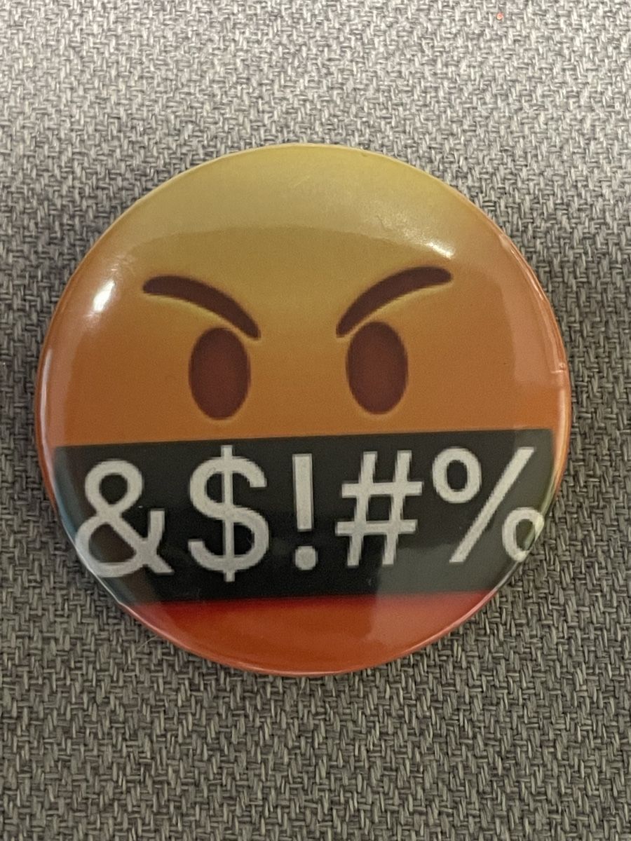 Spille & Fermagli: Wütender Emoji Stecknadel – Nuovo (secondo la descrizione) da Lenk im Simmental venduto da banane50626