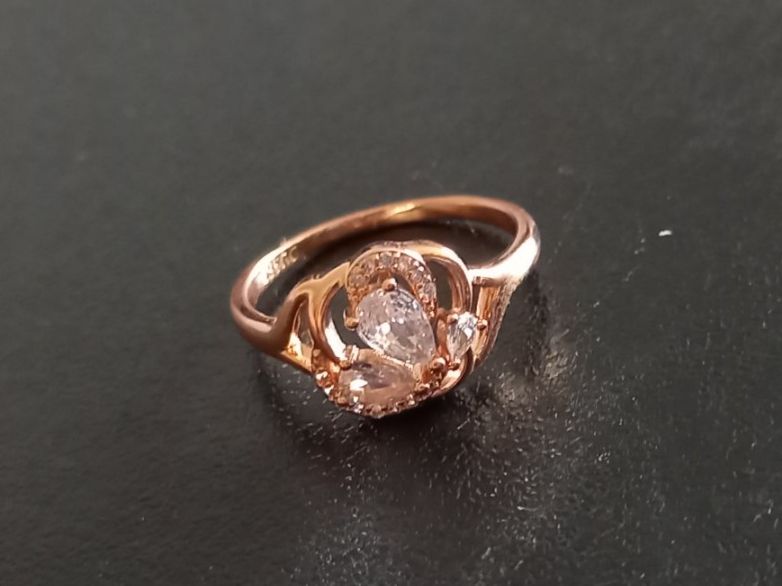 Bagues: Vergoldet Ring, Grösse 9 (59.5) – D'occasion à St-Prex par big_c6bb