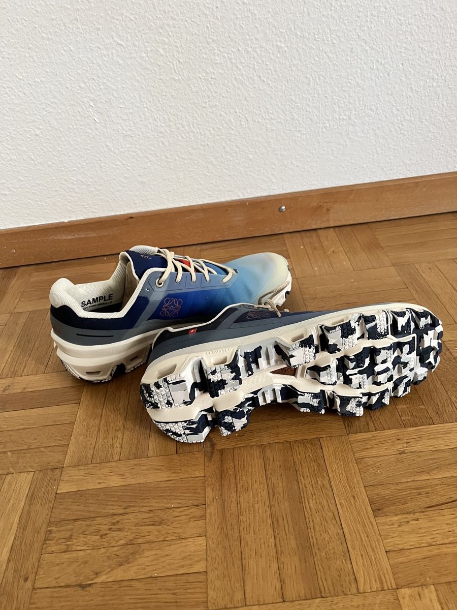 On Damenschuhe: On x Loewe Cloudventure Sneaker EU 38.5 – Blue Gradient – Neu (gemäss Beschreibung) aus Zürich von sht_xr2y 3