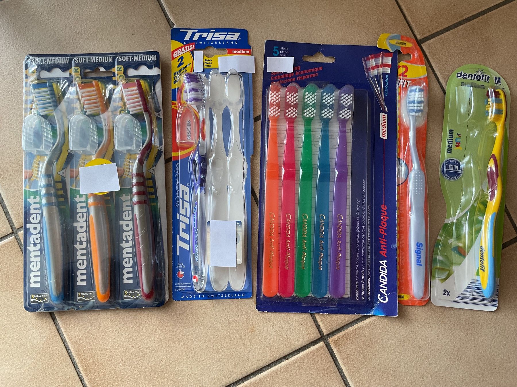 Cura dei denti: Brosses à dent neuves, 11 pièces – Nuovo e nell'imballaggio originale da Icogne venduto da Juka 1