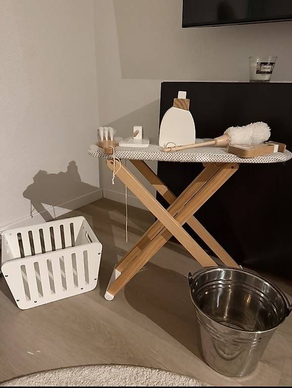 Giocattoli: Putzset für Kinder – Usato da Niederhasli venduto da des_f82m
