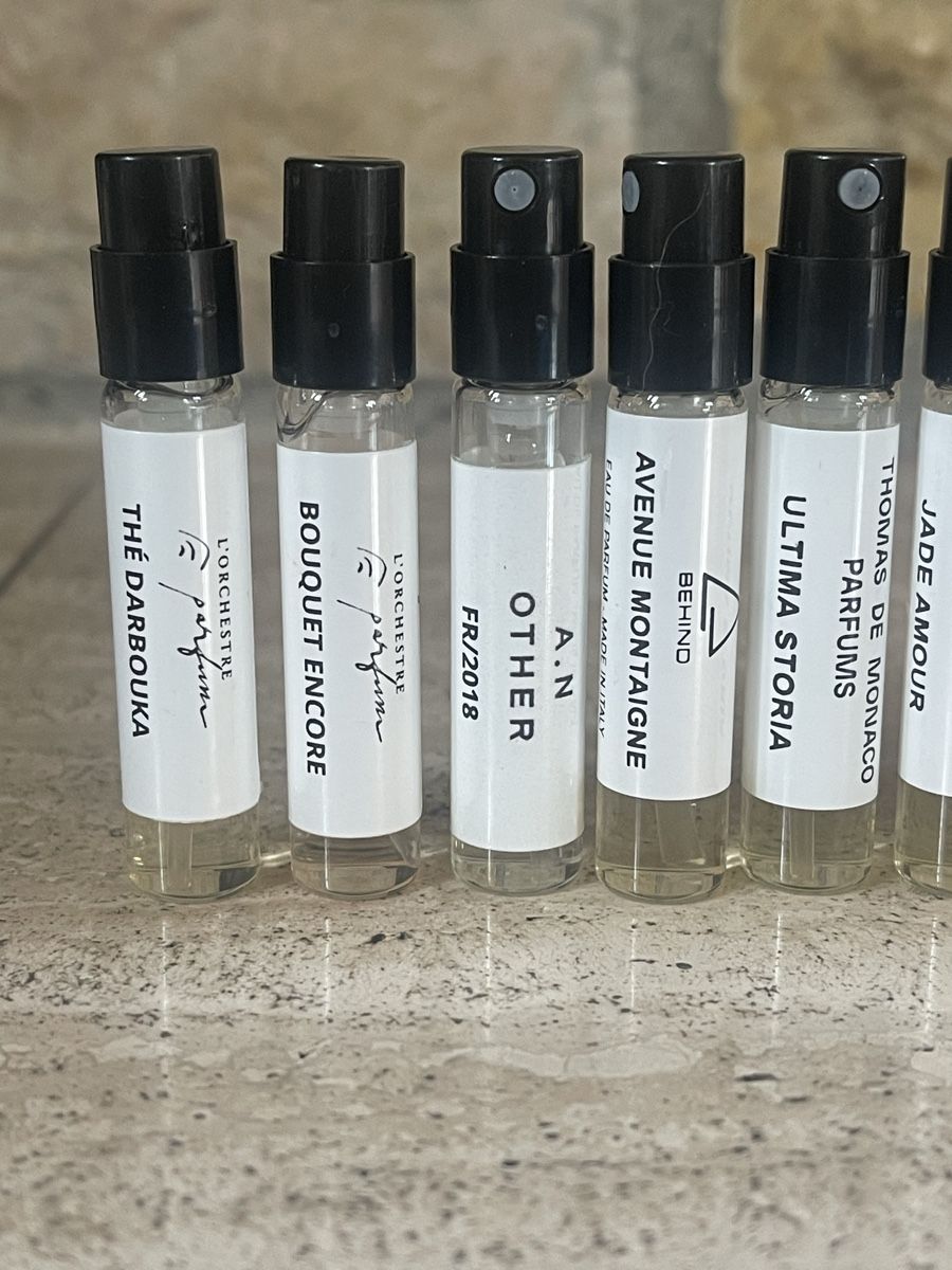 Profumi & Eau de Toilette: Parfum Proben Set - Niche. 10x2ml – Usato da Oberdorf BL venduto da Fiomina1 1