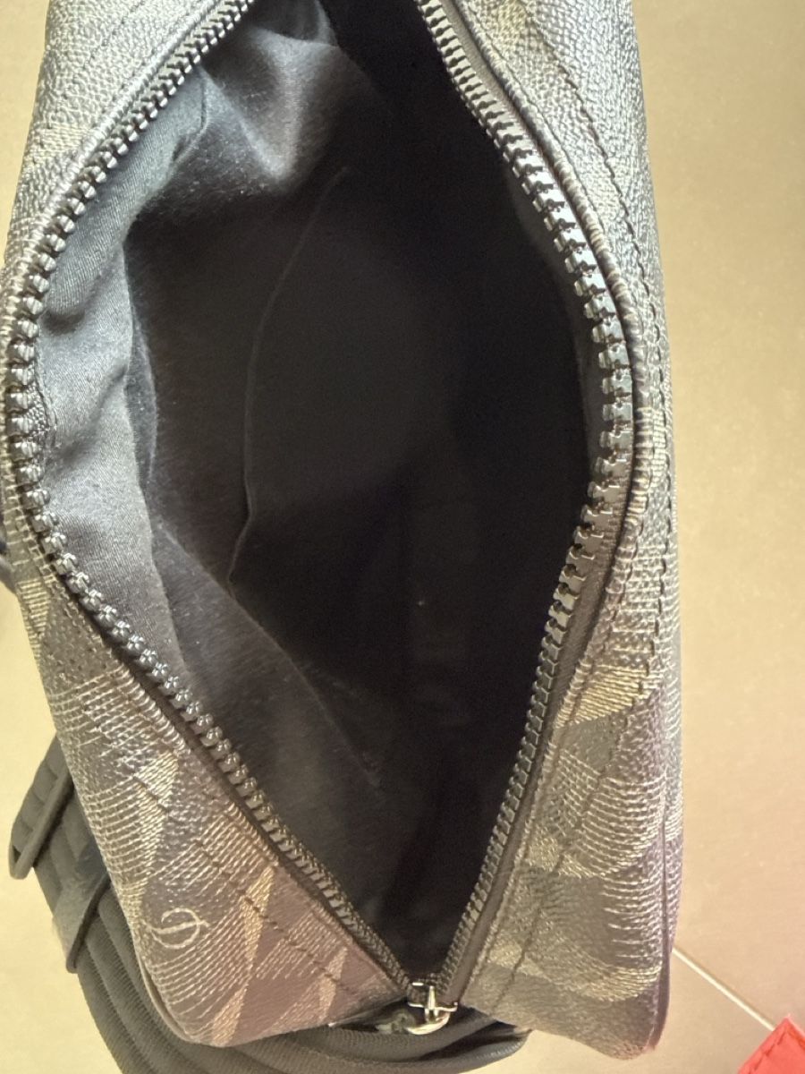 Dupont Borse: St Dupont Shoulder Bag Grey Monogram new condition – Nuovo (secondo la descrizione) da Zürich venduto da nad_s27g 3