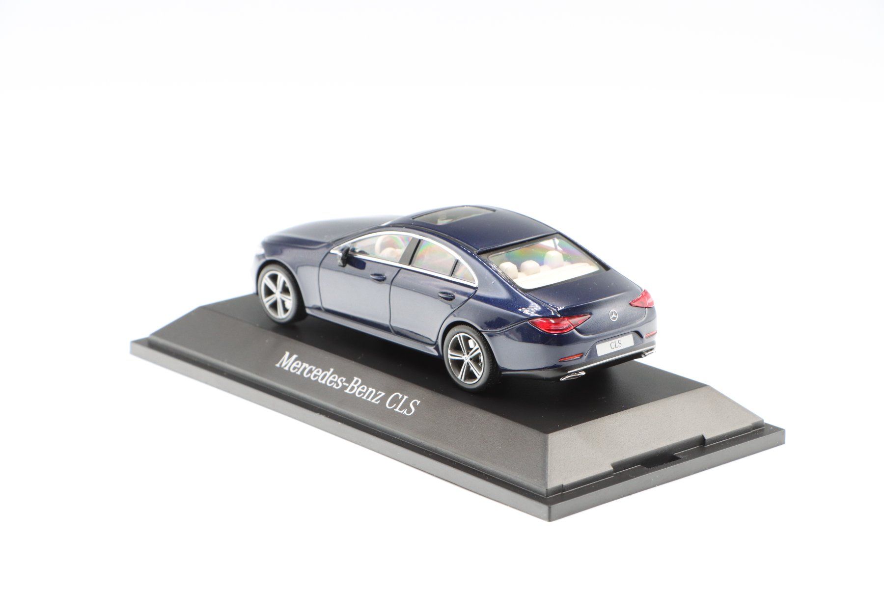 Mercedes-Benz Modellini d'auto: Mercedes CLS 2018 1:43 Norev – Nuovo e nell'imballaggio originale da Bühl b.Aarberg venduto da modelldiecast 7