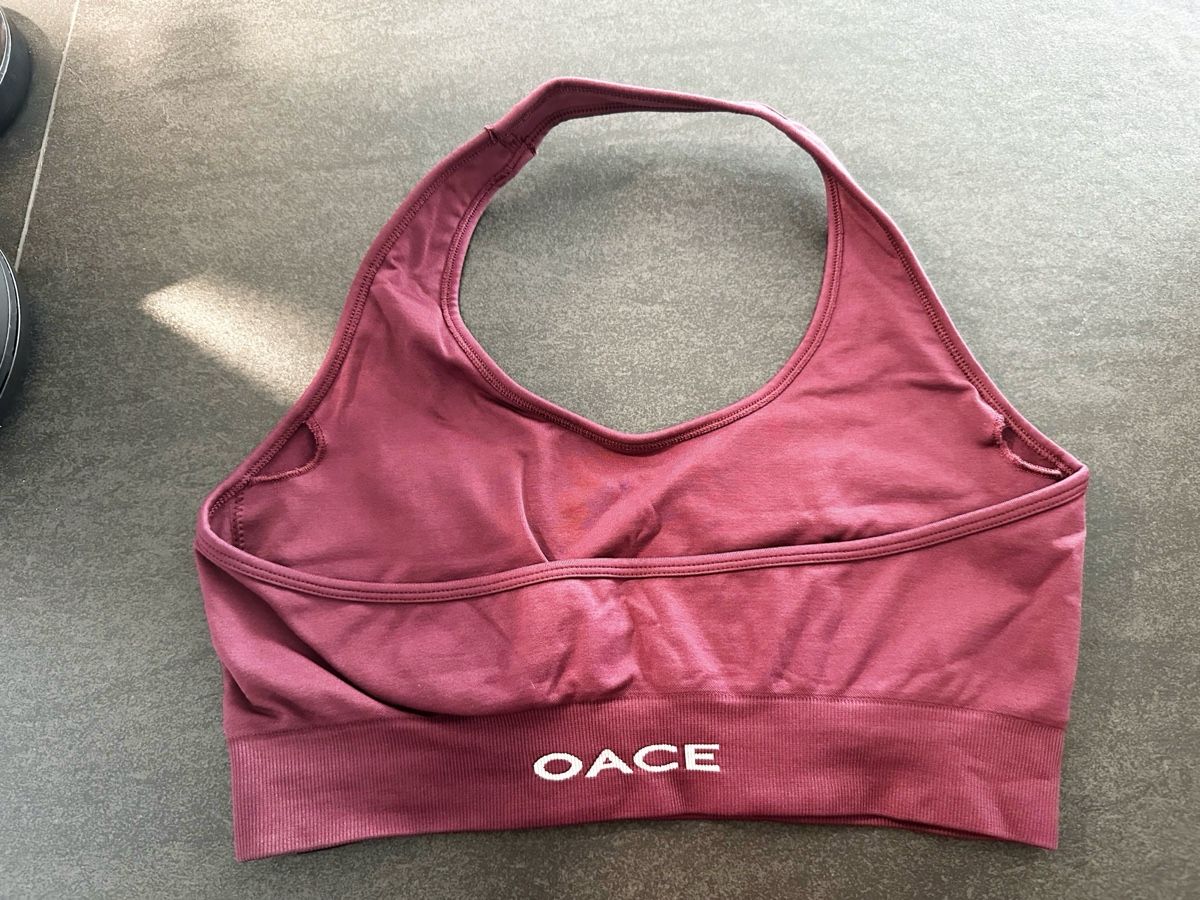 Oace Tops: OACE Neckholder BH weinrot Gr.M – Gebraucht aus Eglisau von Brewster1 1