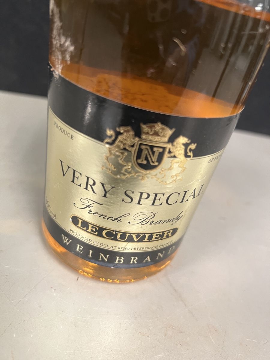 Bevande alcoliche: Brandy Le Cuvier Very Special -Format Collection! – Usato da Genève venduto da Leboucheoreilles 1