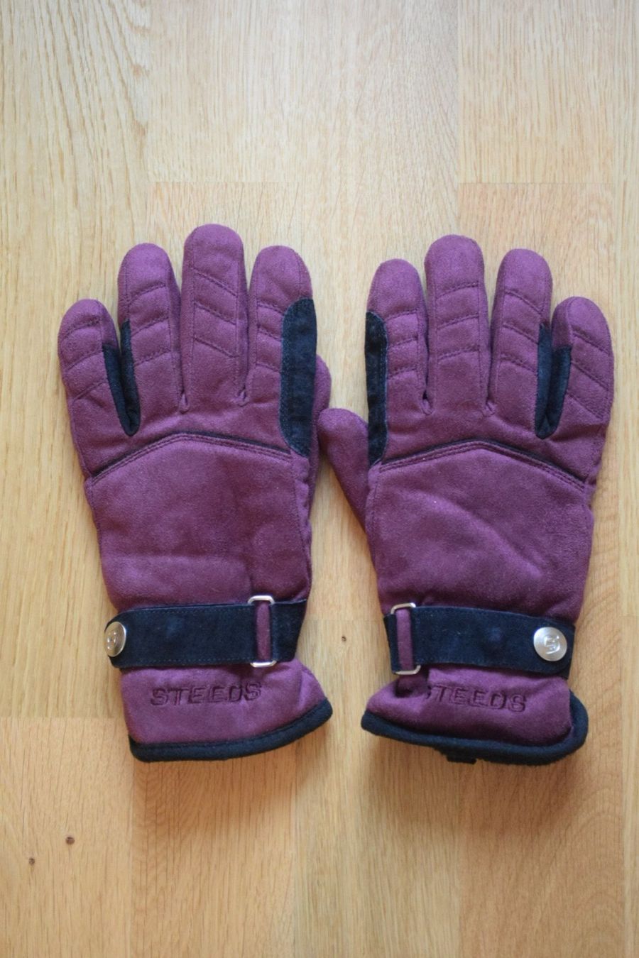 Guanti & manicotti: Steeds Winterhandschuhe, Grösse M, Weinrot – Usato da St. Gallen venduto da Lena_T