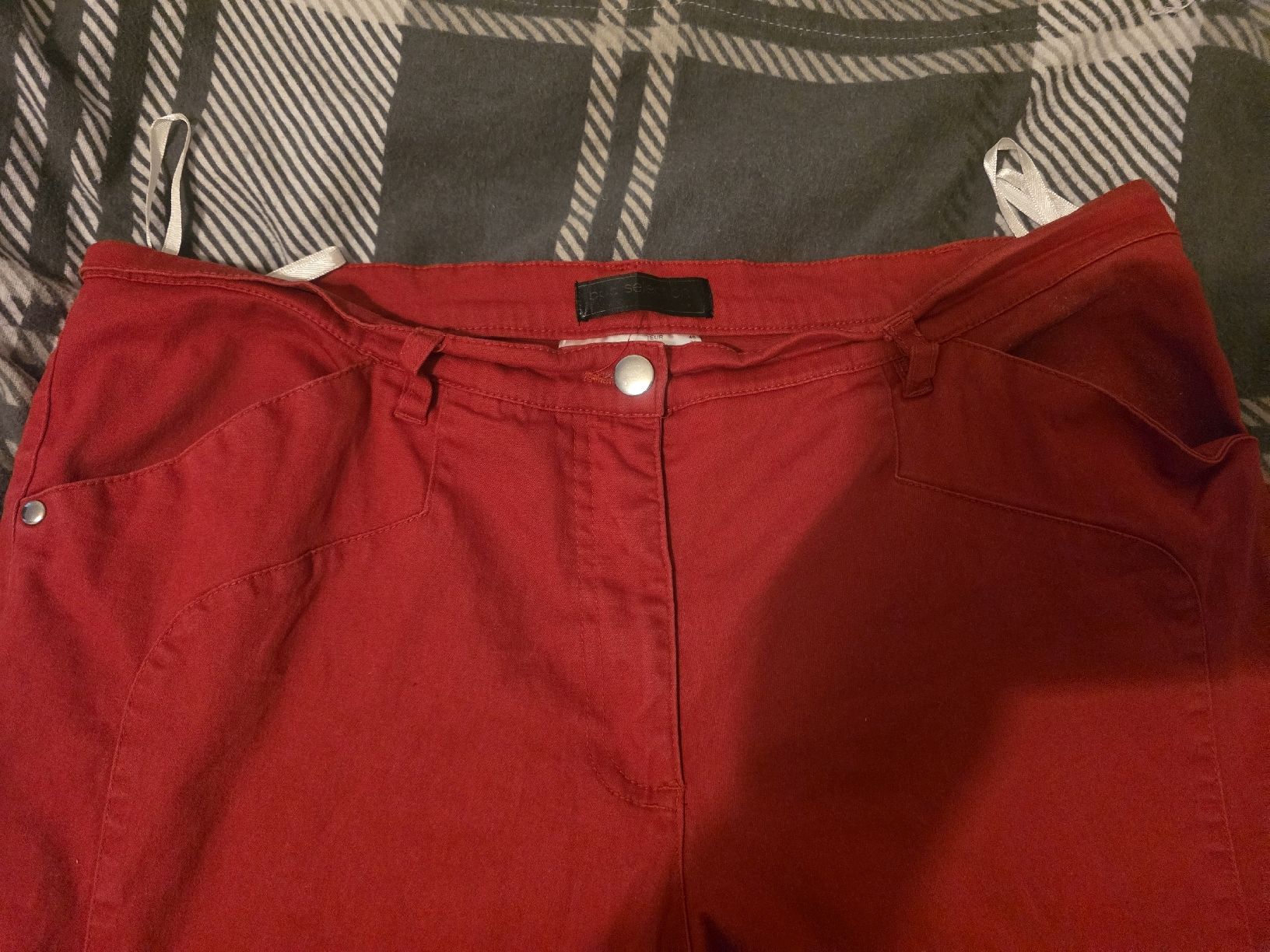 Pantaloni: Rote Damen Hose, Gr. 46 – Nuovo (secondo la descrizione) da Kriens venduto da Caroline_Schweiz 3