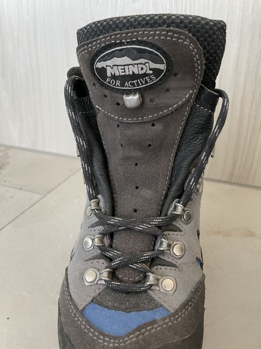Meindl Scarpe da donna: Meindl Wanderschuhe Gr. 37 – Usato da St. Gallen venduto da MagyLena82 1