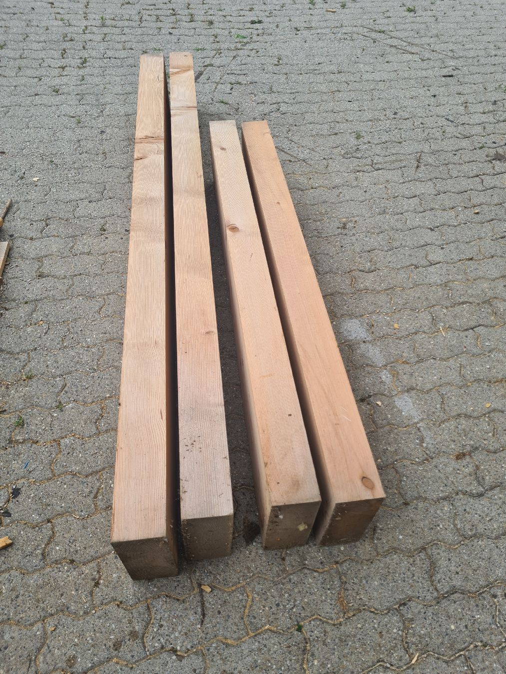 Articoli in legno: Baumaterial Holz – Usato da Düdingen venduto da Boongo 1