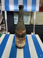 Bouteille ancienne Moucheron Meursault Volnay