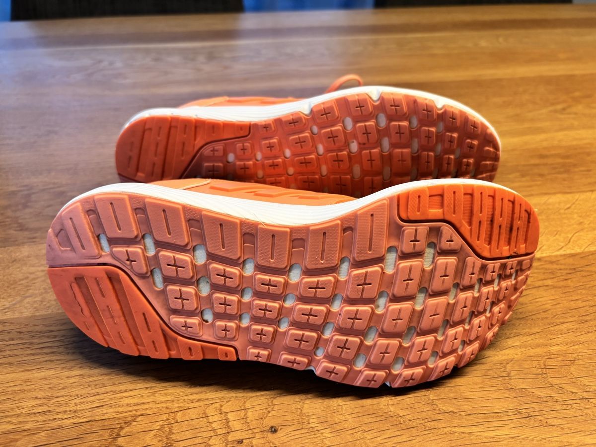 Adidas Chaussures femmes: Adidas Turnschuhe  – D'occasion à Muhen par Claudi1985 5