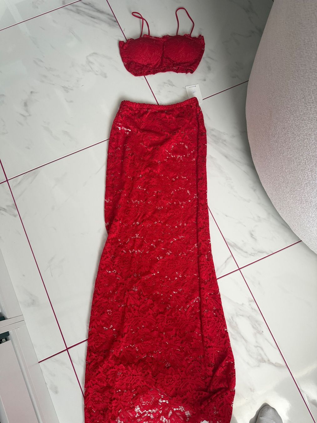 Kleider: ROTES SPITZEN-ZWEITEILER-SET IRIS MODA ONE SIZE – Neu (gemäss Beschreibung) aus Arch von ellaisa84