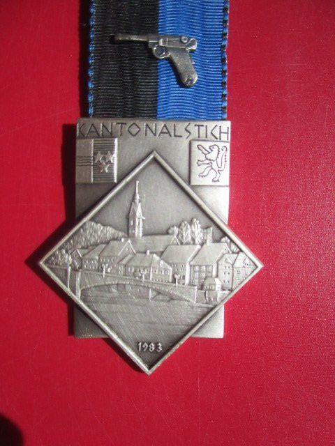Medaglie: Aargauische Kantonal Schützengesellschaft 1983 - Pistole – Usato da Luzern venduto da Horoskop1 1