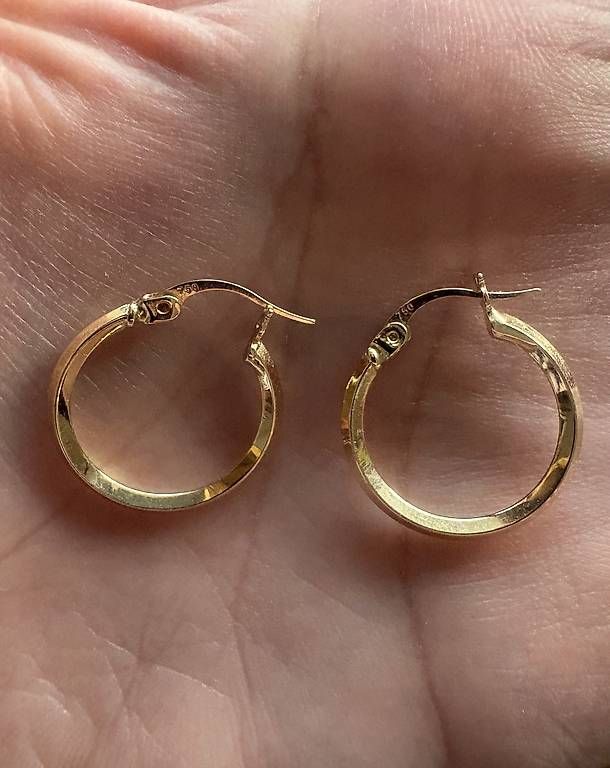 Orecchini pendenti & Orecchini a lobo: Créoles en or jaune 18K – Usato da Lausanne venduto da Lara86