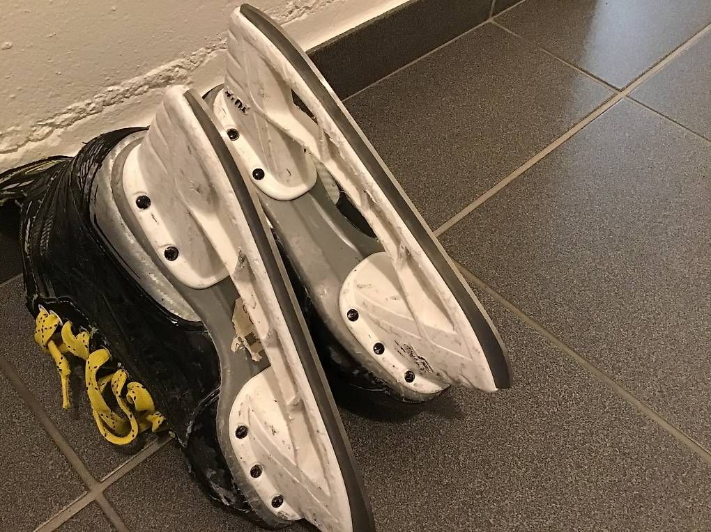 Pattini da ghiaccio: Bauer Hockeyschuhe – Usato da Uzwil venduto da Steini27 2