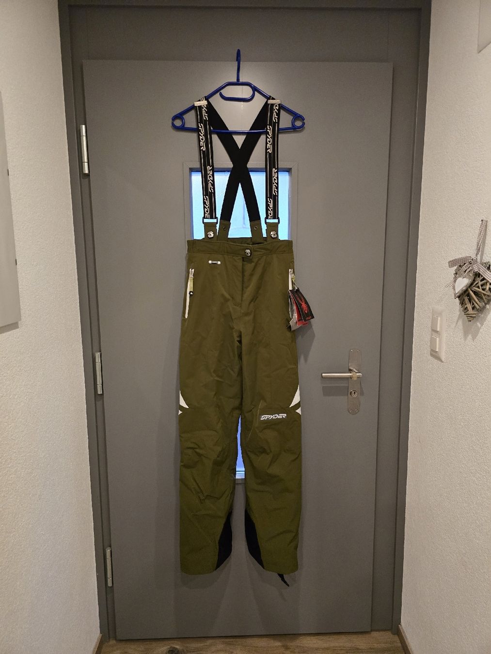 Spyder Pantaloni: Neue Spyder Skihose – Nuovo e nell'imballaggio originale da Flums venduto da kitty29
