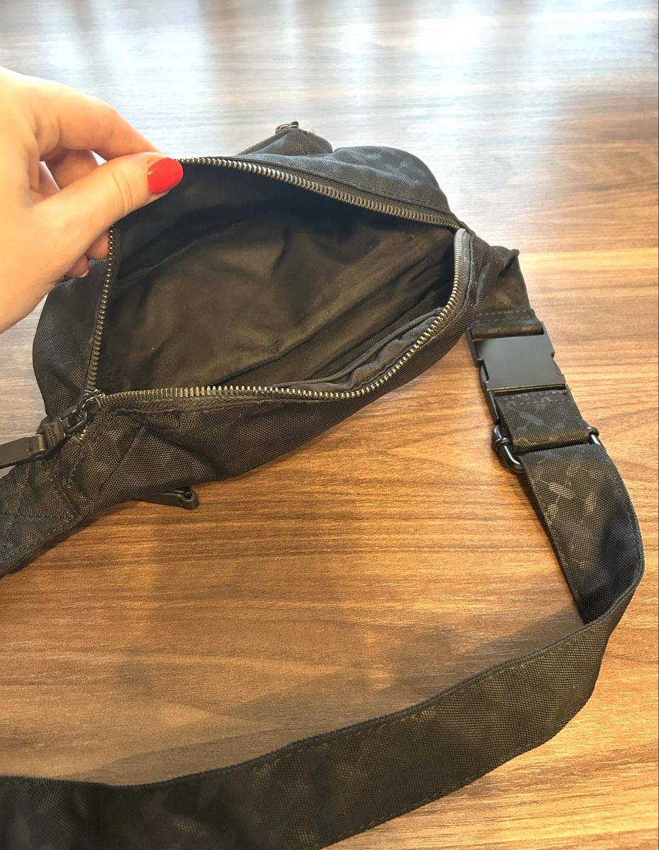 Lala Berlin Taschen: LALA BERLIN Umhängetasche – Gebraucht aus Sonnental von Mari_s 1