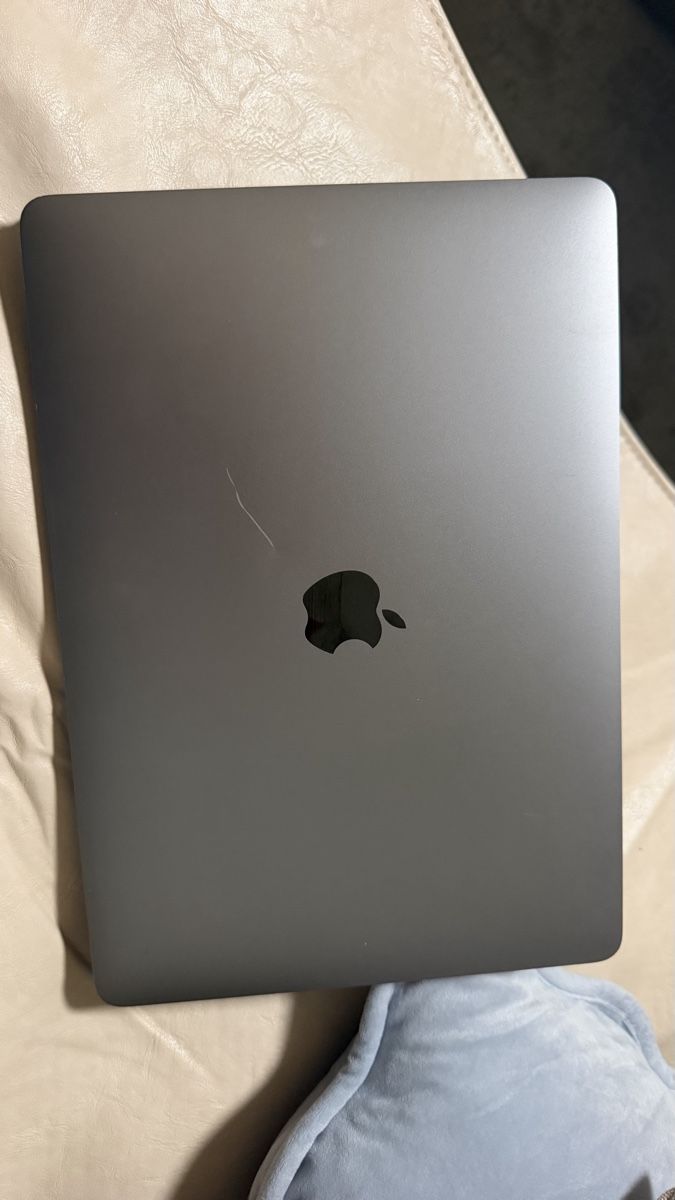 Apple Notebooks: Macbook Air 13-inch – Gebraucht aus Luzern von LLamija