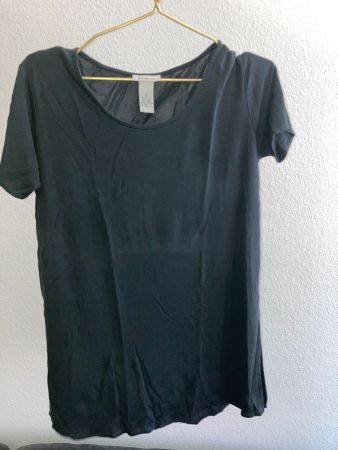 Schwares 100% luftiges Seidenshirt