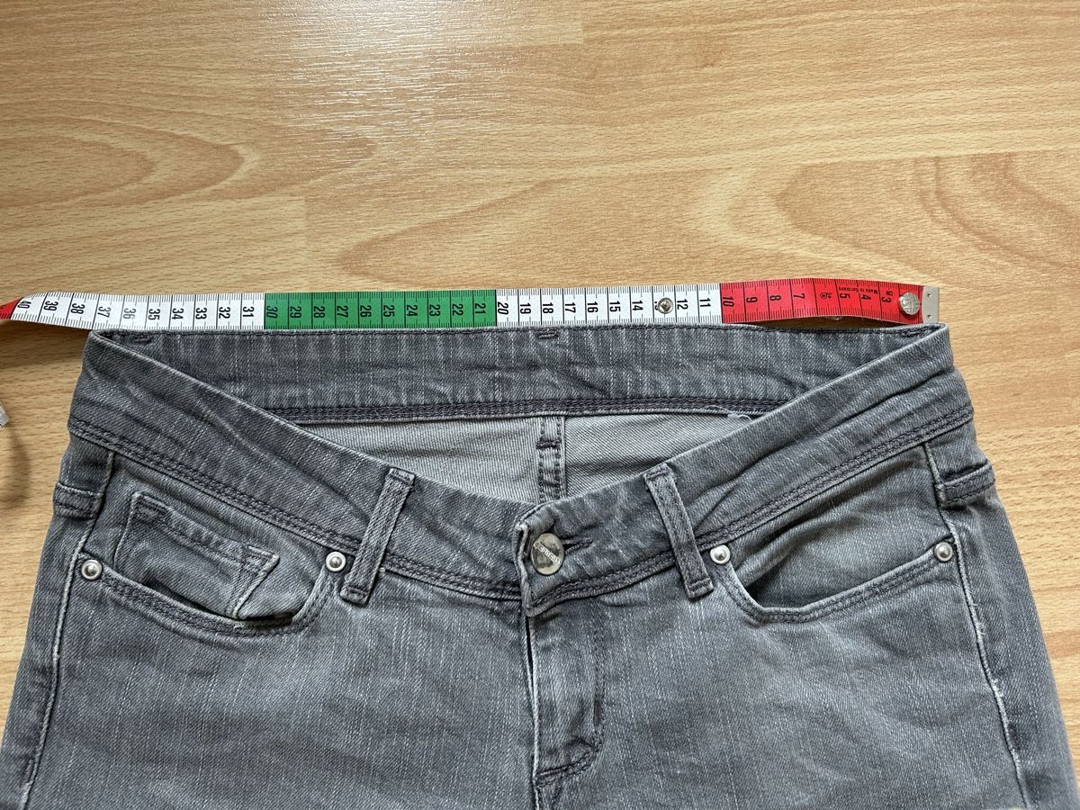 Carhartt Jeans: Carhartt Jeans Gr. 28/32 – Usato da Winterthur venduto da Betty2018 3